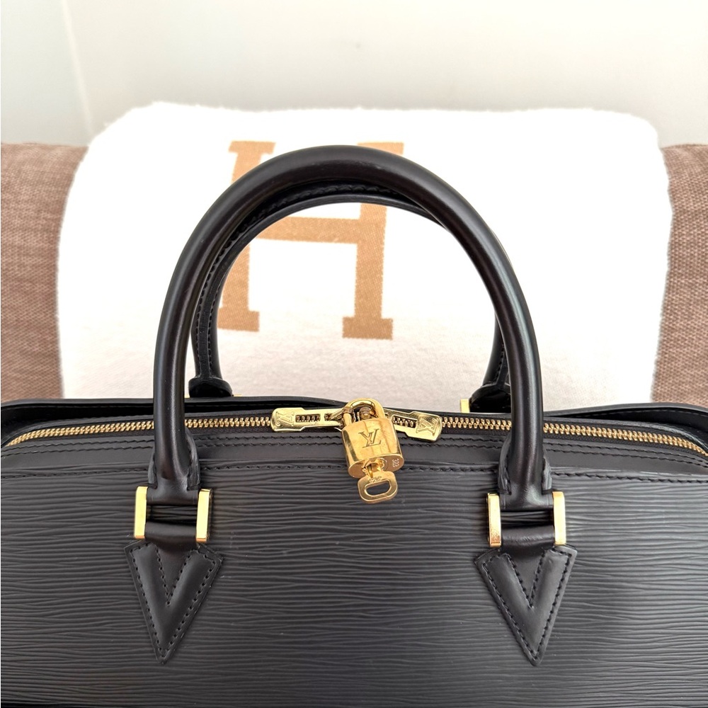 Authentic Louis Vuitton Sorbonne business tote bag black Epi leather large - Picture 5 of 16